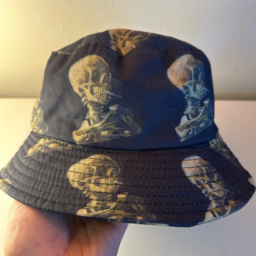 Van Gogh skeleton bucket hat